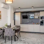 Penthouse Lux Xyz