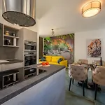 Penthouse Lux Xyz Apartment *