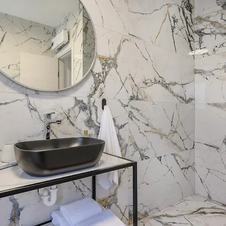 Apartment Lux Xyz