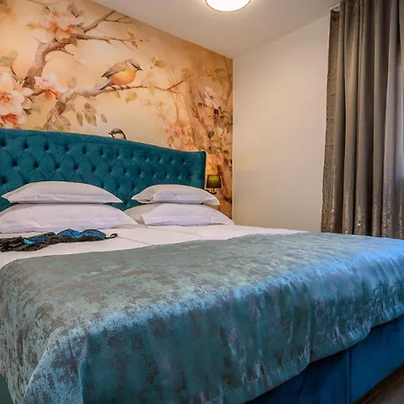 דירה Penthouse Lux Xyz