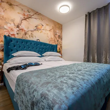 Penthouse Lux Xyz דירה *