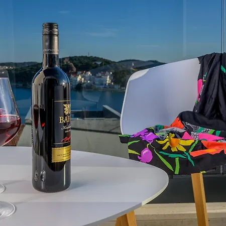 Apartment Penthouse Lux Xyz