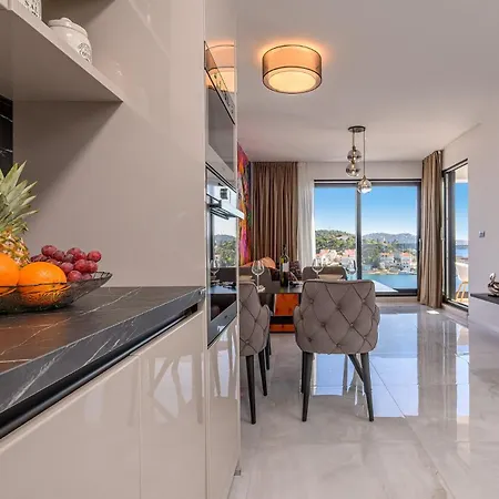 דירה Penthouse Lux Xyz רוגוזניצה