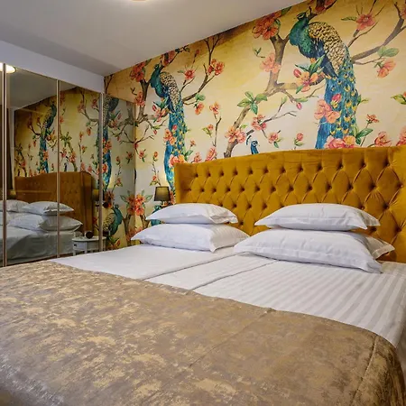5 Stars Lux Xyz * Rogoznica (Sibenik-Knin)