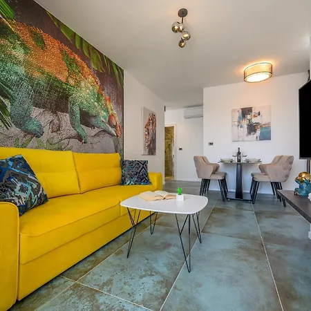 5 Stars Lux Xyz * Rogoznica (Sibenik-Knin)