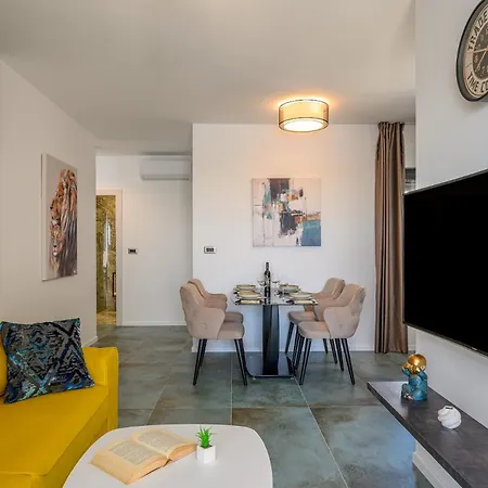 Lux Xyz Rogoznica (Sibenik-Knin)