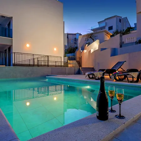 דירה Penthouse Lux Xyz *