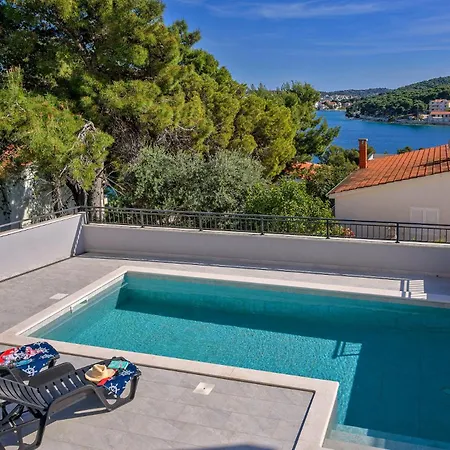 Penthouse Lux Xyz דירה