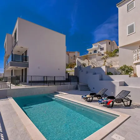 Penthouse Lux Xyz Apartment *