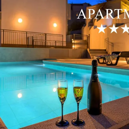 דירה Penthouse Lux Xyz
