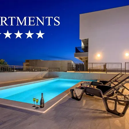 Apartment 5 Stars Lux Xyz *