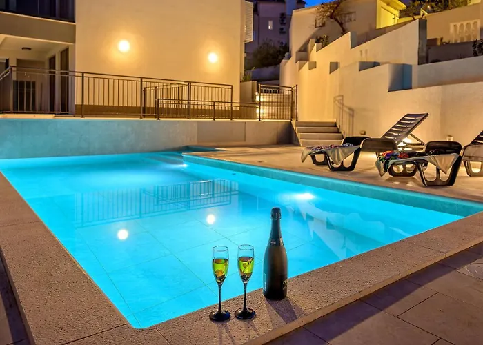 5 Stars Lux Xyz * Rogoznica (Sibenik-Knin)