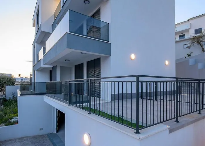 Apartment Penthouse Lux Xyz